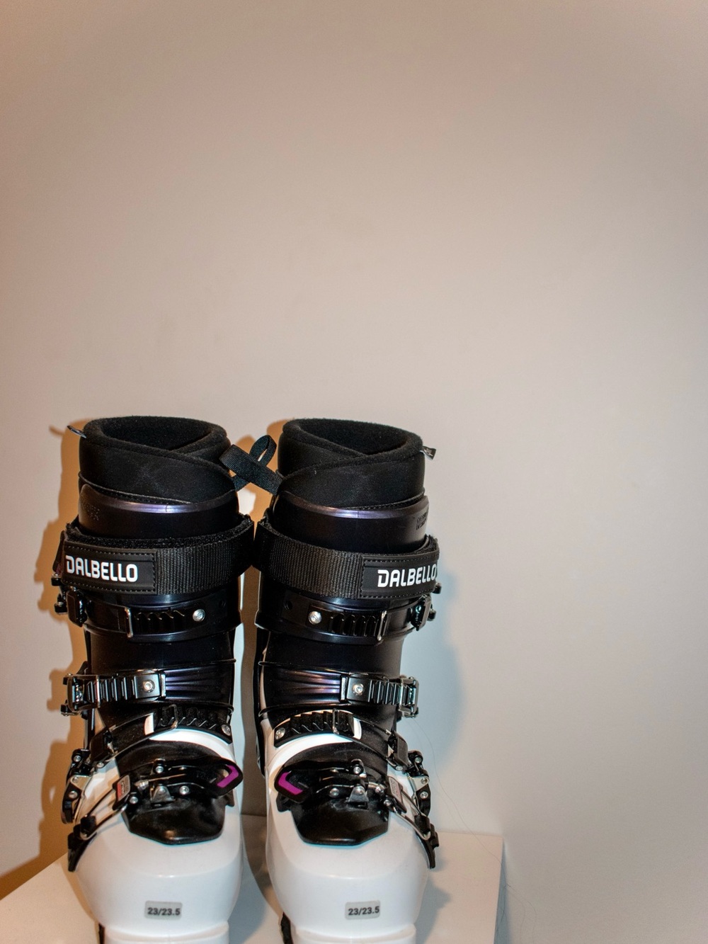 Dalbello White and Black Ski Boots